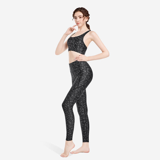 Women's Yoga Jacket – Lightweight Zip-Up Gym Jacket UAE | Fitness Activewear